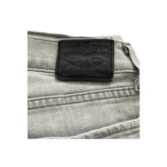 2/$50 Levi’s 710 Super Skinny Jeans - Picture 4 of 10